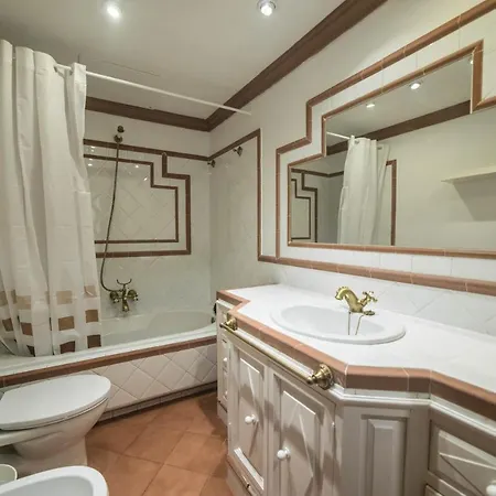 Casa En Termas De Amador De Rios Толедо